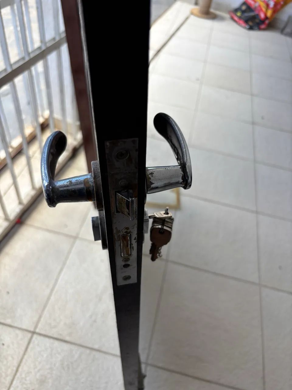Porta madeira Jatobá  