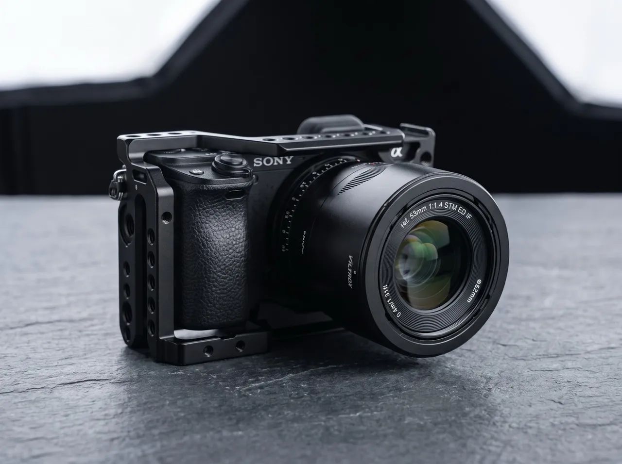 Câmera Sony a6300+cage+beterias  - Foto 3