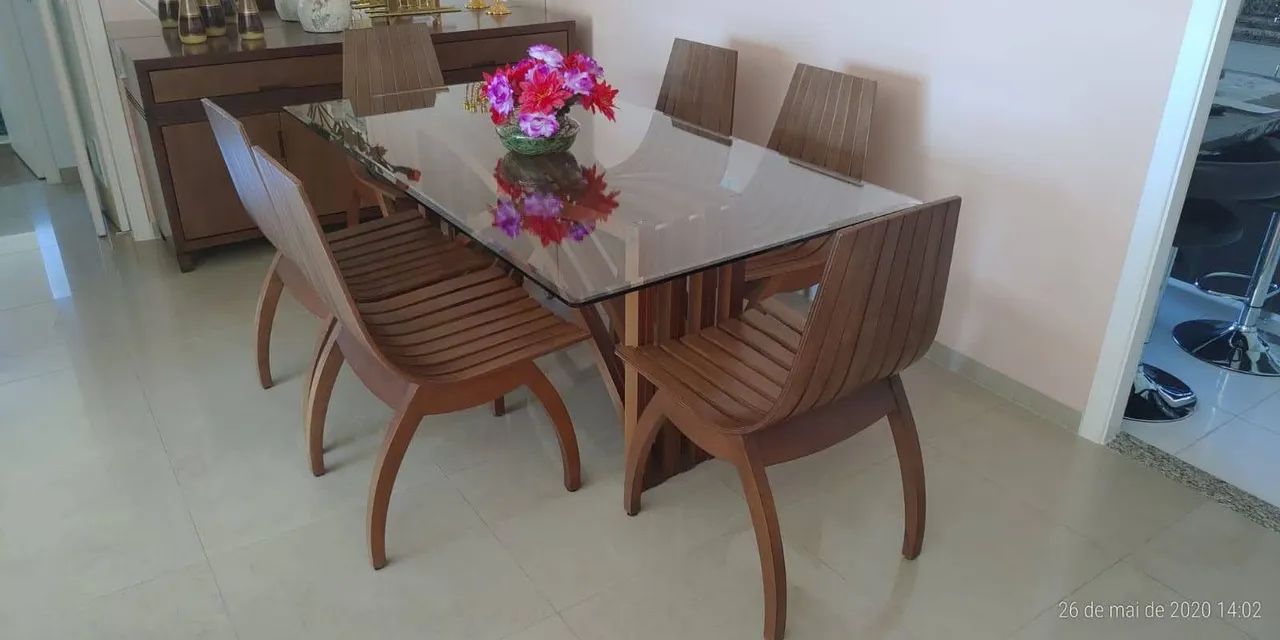 Mesa com Cadeiras de Madeira Maciça - Foto 2