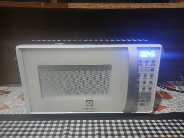 MICROONDAS ELECTROLUX FUNCIONANDO PERFEITAMENTE