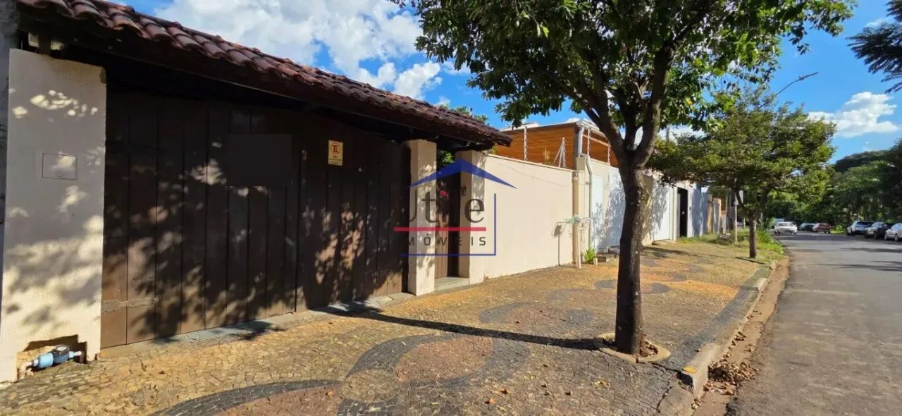 CASA TÉRREA PARA VENDA EM VALINHOS - JD SANTANA