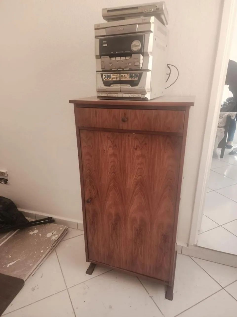 gabinete multiuso 80s gaveta e porta