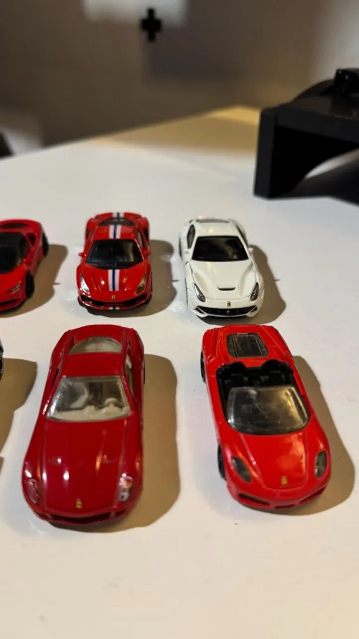 Lote 8 Ferrari Miniatura - Hot Wheels E Burago - Foto 2