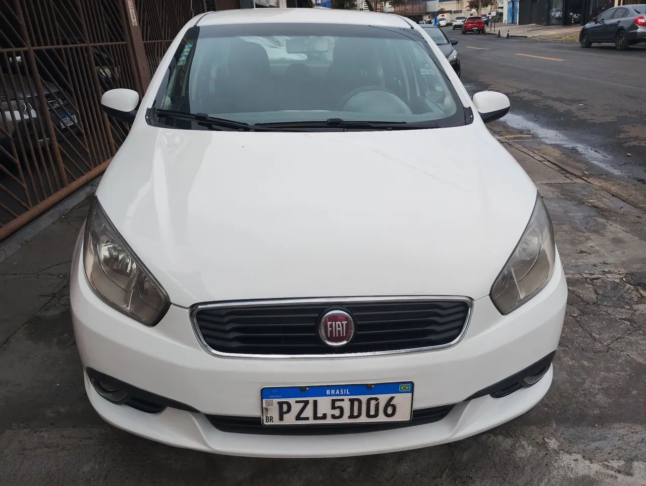 Fiat Grand Siena ESSENCE 1.6 FLEX 16V 2018