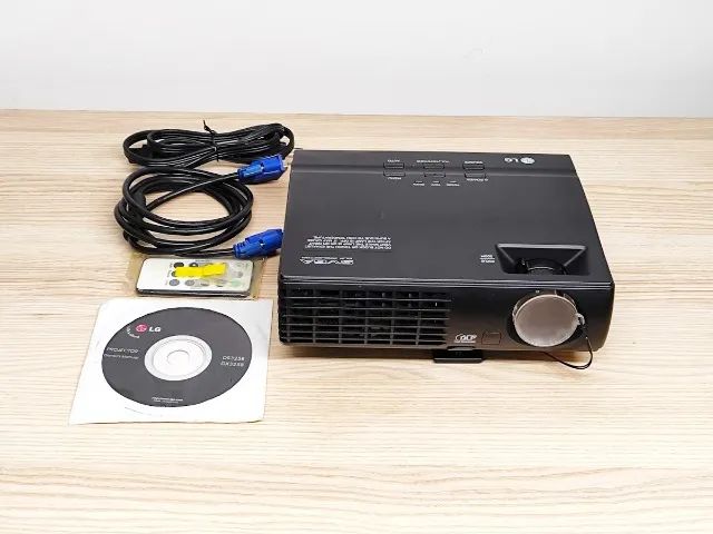 Projetor LG Mini Seminovo 2500 Ansi Lumens