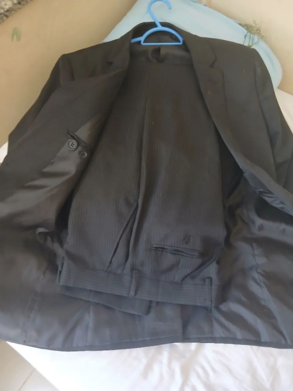 Vendo terno e valha tamanho 46 terno e calça 40 - Foto 3