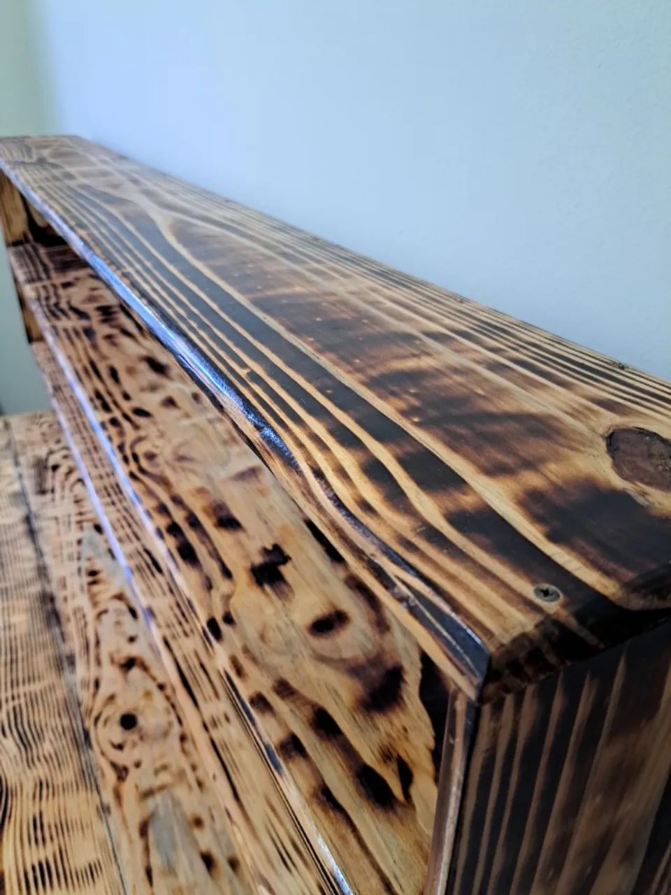 Mesa de trabalho modular em madeira com estante (Avaliando ofertas) - Foto 3