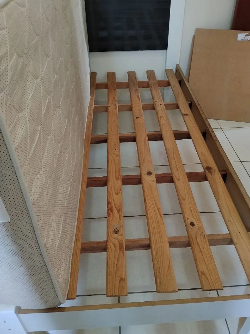 Cama + Colchão Ortopédico de Solteiro  - Foto 4