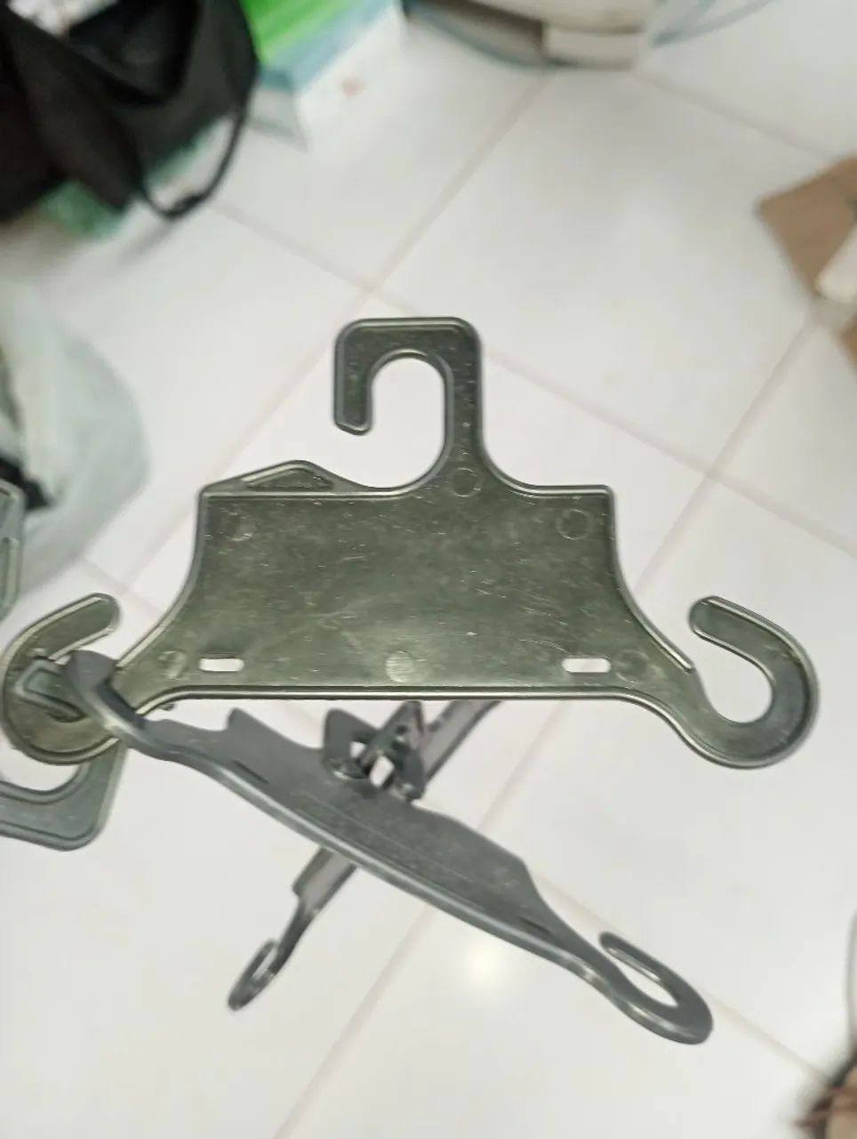 Vendo cabides pra loja de roupas e calçadoss  - Foto 4