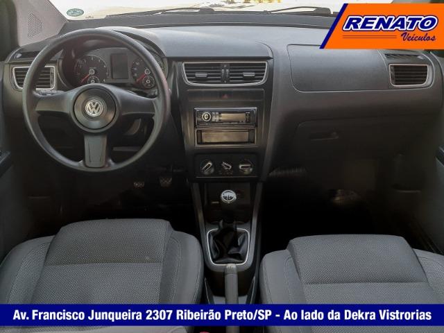 VW Fox 1.0 MI - 2011 Parece Novo Completo - Foto 7