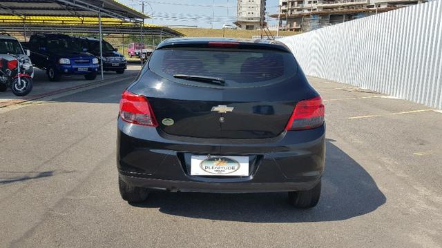 Onix 1.4 LT Flex - 2013 - Foto 6