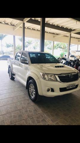 Hilux SRV 2012 com controle de tração, bancos elétricos e roda 17 original - Foto 3
