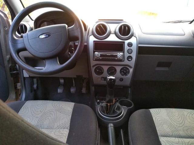 Fiesta Sedan 1.6 Completo 2008 - Foto 2