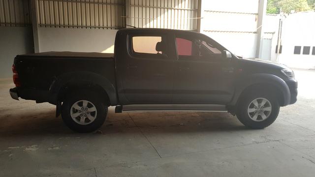 Hilux 2.7 SR CD 4X2 Flex automática 14/15 - Foto 3