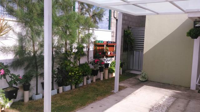 Casa duplex condomínio, junto shoping de modas