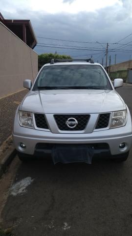 Vendo caminhonete Nissan frontier 2010 - Foto 3