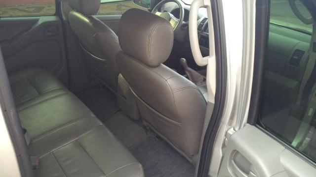 Vendo caminhonete Nissan frontier 2010 - Foto 6