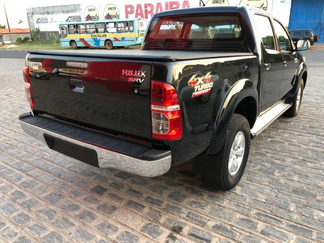 Toyota hilux srv ano 2015 top - Foto 6