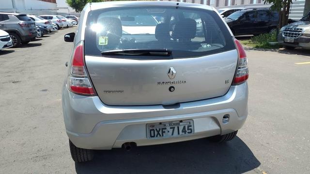 Sandero 1.6 expression 2014 - Foto 2