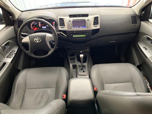Hilux 2014/2014 srv automática muito nova ! - Foto 6
