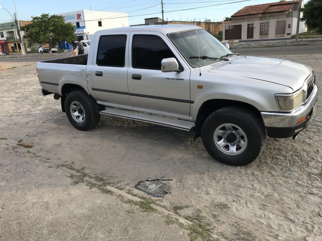 Hilux 2002 3.0 4x4 turbinada - Foto 2