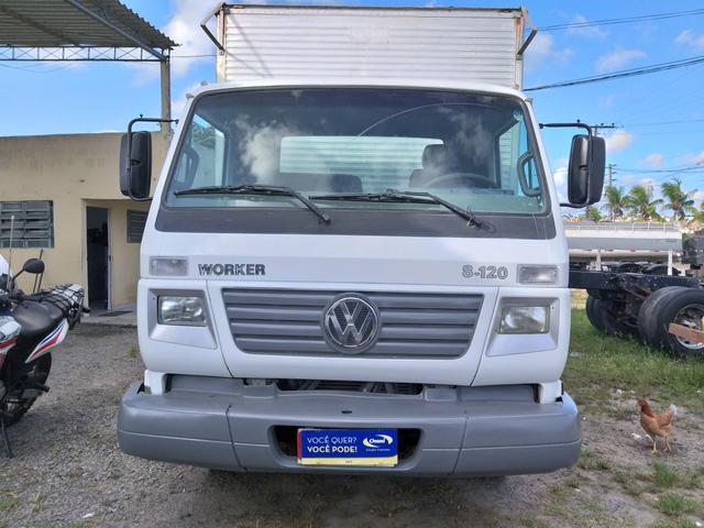Vw 8120 worker 2011 motor MWM Baú longo