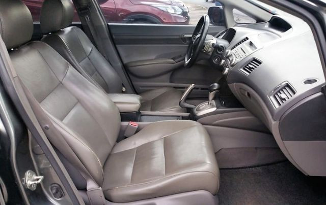 Civic 1.8 Flex Automático LXL com Paddle Shift Financio ou Troco - Foto 9