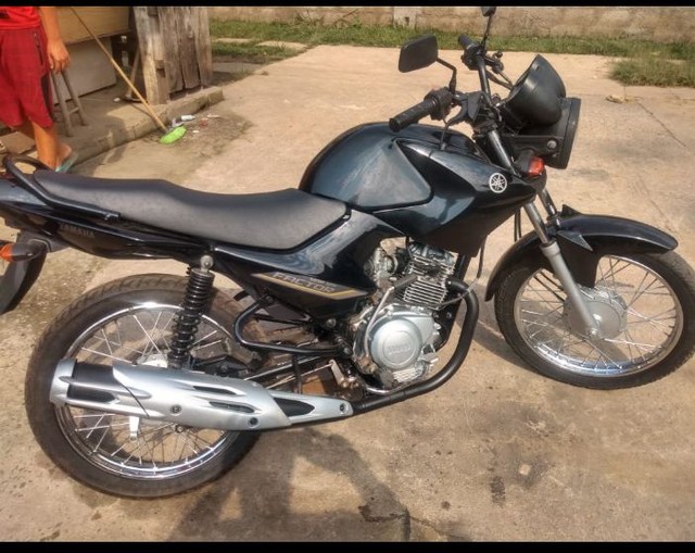 MOTO YAMAHA