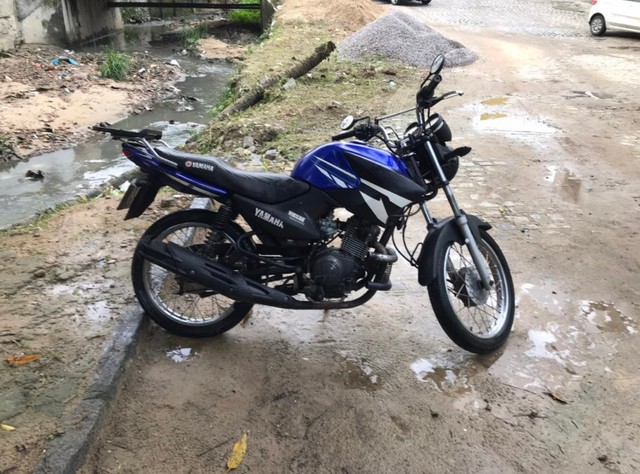 MOTO YAMAHA