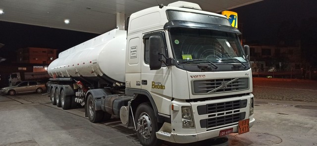 CAMINHÃO TANQUE