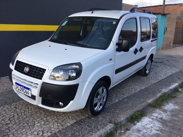 DOBLO ANO 2019 1.8 ESSENCIA TEL *