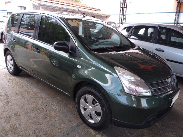NISSAN LIVINA 1.8 AUTOMÁTICA 2010 LINDA
