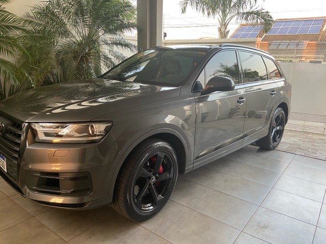 AUD Q7 ANO 2019 COM 21.800 MIL KM ,DIESEL QUATTO.
