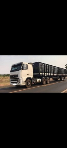 CAMINHÃO VOLVO