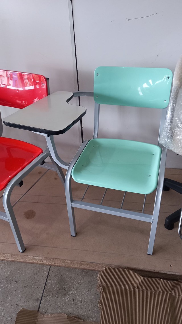 Cadeira Escolar Metalom Reforçada  - Foto 6