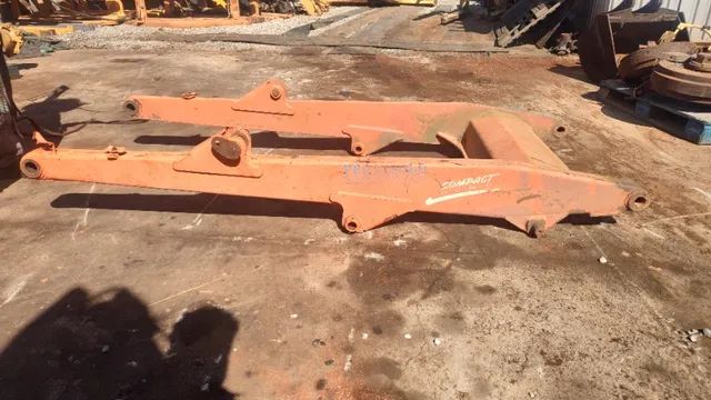 Braço ?H? (Braço carregadeira) Retroescavadeira Fiatallis FB80 p/n *