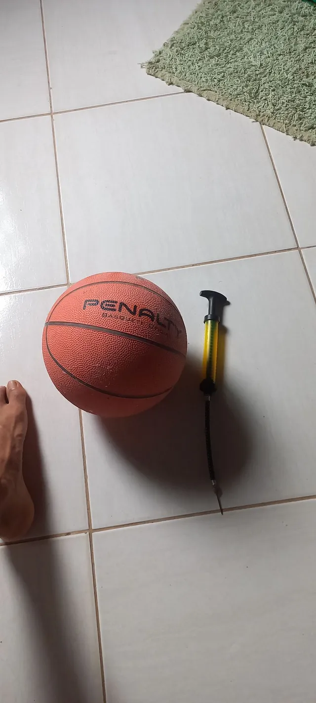 Bola de basquete penalty em Avaré, SP