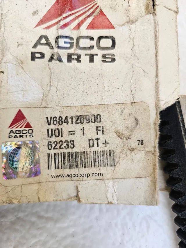 Komatsu valmet correia sistema ar condicionado nova 684120900 - Foto 4