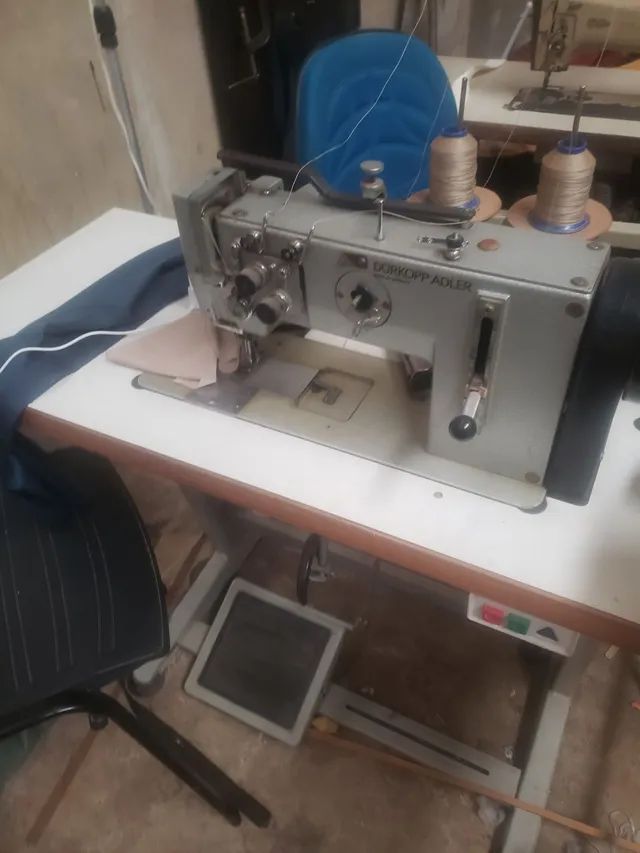 Vendo maquina transporte triplo 2 agulhas durkopp adler 