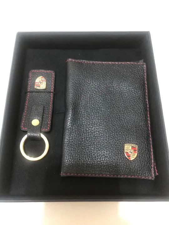 Conjunto carteira e chaveiro porsche