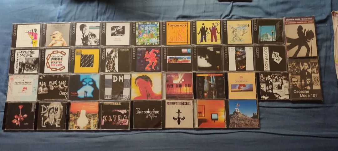 Depeche Mode_35 CDs Boxset 2DVDLive Todos Novos - CDs, DVDs etc