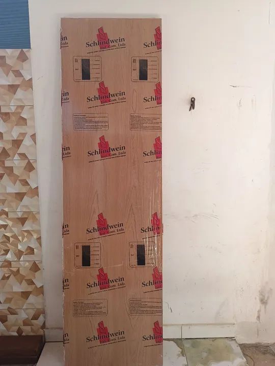 Porta pra banheiro tamanho 60 por 210 nova 