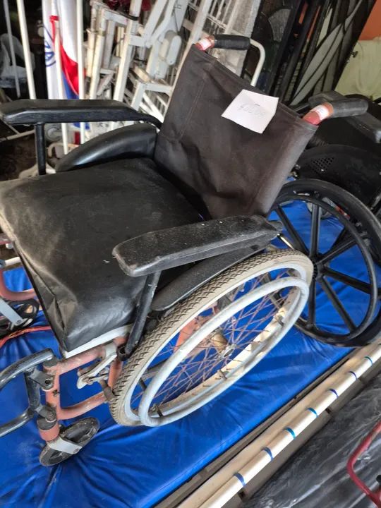 Cadeira de rodas - Foto 3
