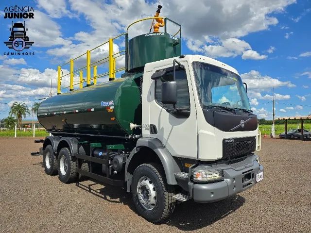 Volvo VM 330 ano 2022 traçado bombeiro 20.000L novo, sem uso. 