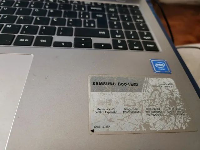 Notebook Samsung E20