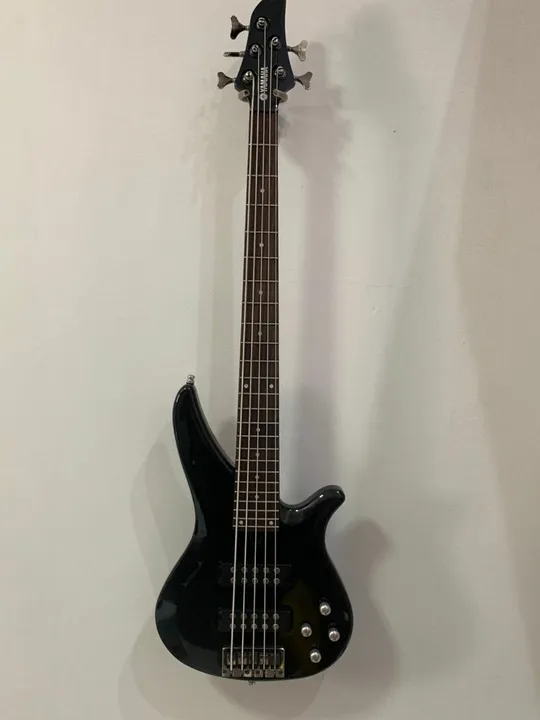 Baixo Yamaha TRBX375