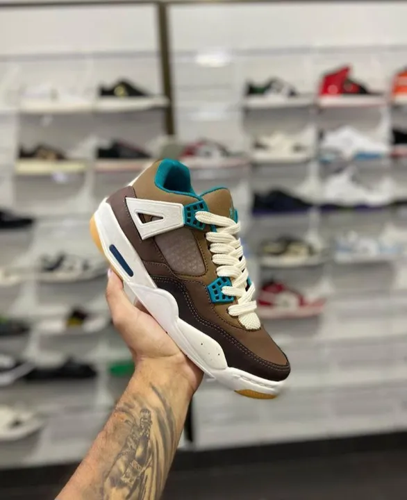 Tênis Jordan 4 Retro