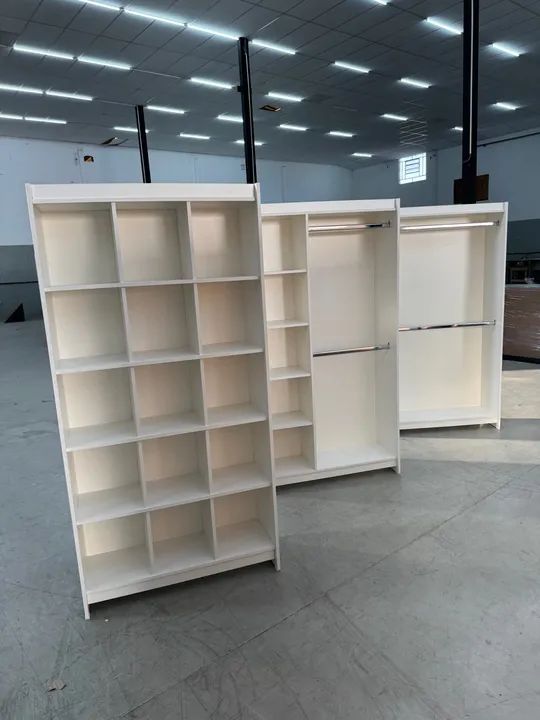 Kit Cabideiro duplo c/ Cabideiro lateral + Colmeia MDF