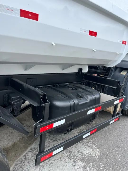 13.190 caçamba 6m3  - Foto 4