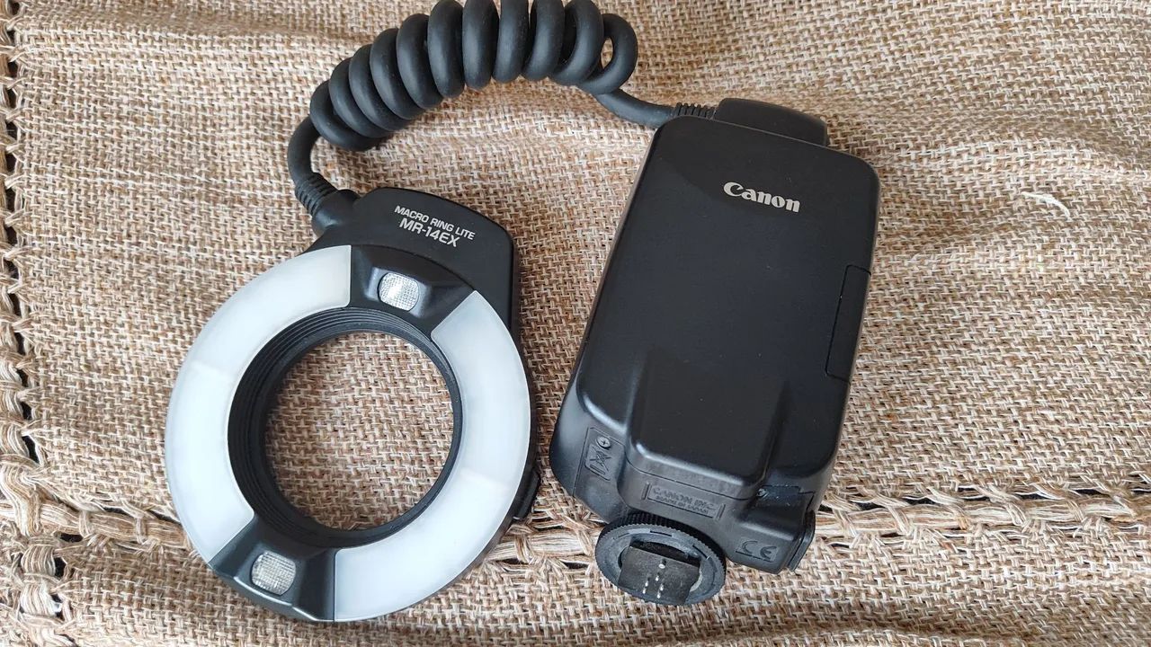 Flash circular canon